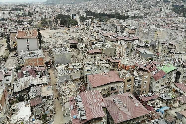 Bu mahalle depremde enkaz yığınına döndü  haberinin görseli