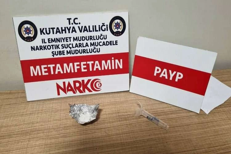 Şüpheli şahsın aracından metamfetamin çıktı