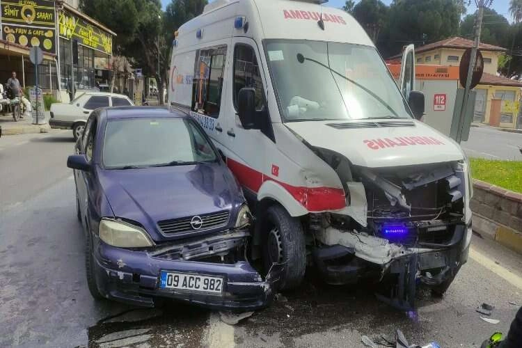 Aydın'da ambulans kazası: 1 yaralı haberinin görseli