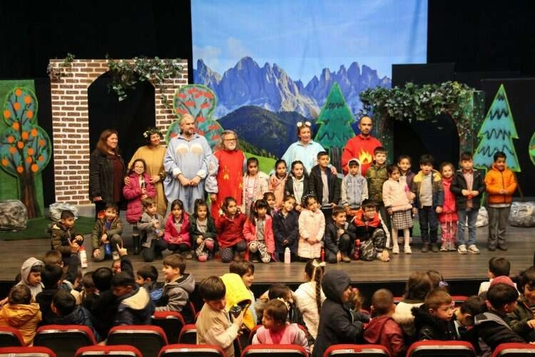 Tiyatro Haftası'nda seyirci karşısına çıktılar haberinin görseli