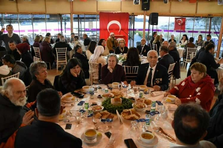 Foça’da şehit yakınları gaziler ve aileleri için iftar