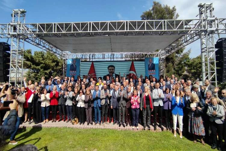 CHP İzmir’in aday adayları vitrinde haberinin görseli