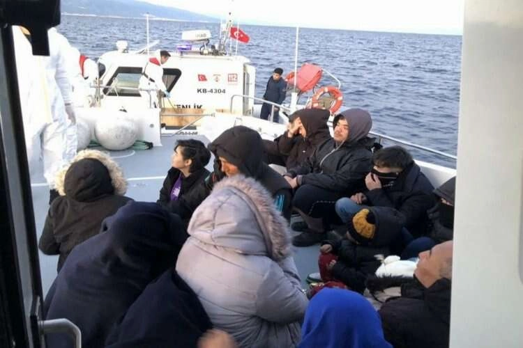 Çanakkale'de 18 kaçak göçmen yakalandı haberinin görseli