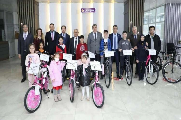 Sıfır atık yarışmasının kazananları ödüllendirildi    haberinin görseli
