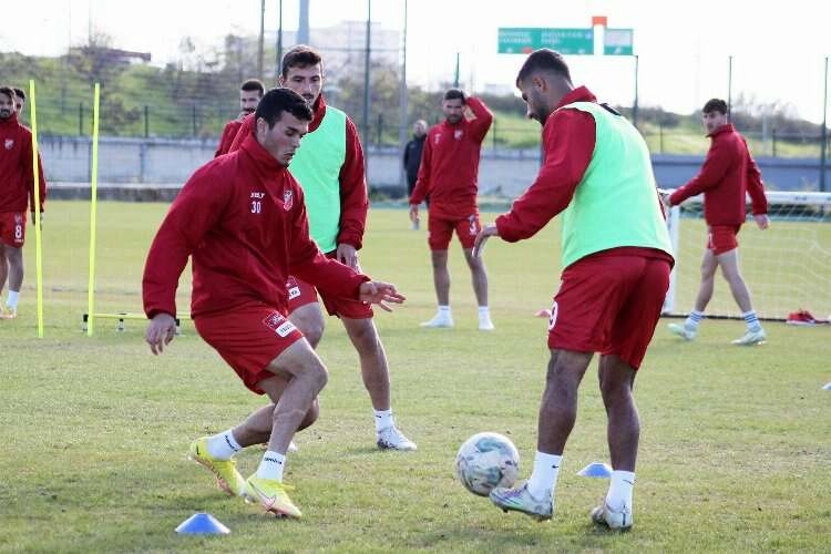 Karşıyaka'da sakatlıklar devam ediyor haberinin görseli