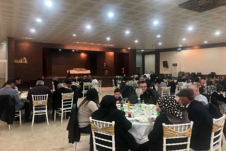 Şehit aileleri ve gaziler iftarda buluştu    haberinin görseli