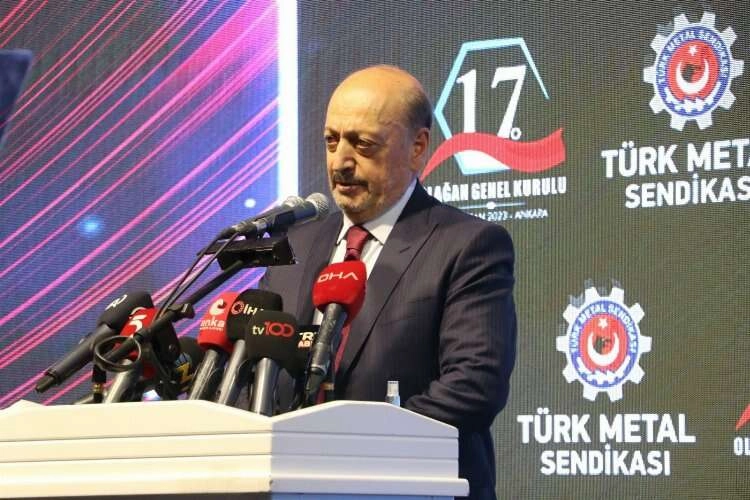 “Türkiye artık kalkış noktasında, uçak yukarıya doğru gidiyor” haberinin görseli