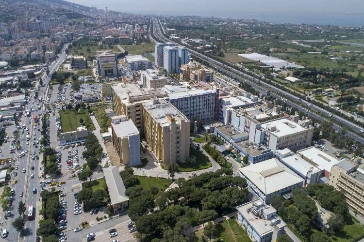 Depremzedelerin yaralarını silmek istiyorlar haberinin görseli