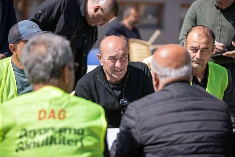 Tunç Soyer: Biz her konuda işbirliğine hazırız haberinin görseli