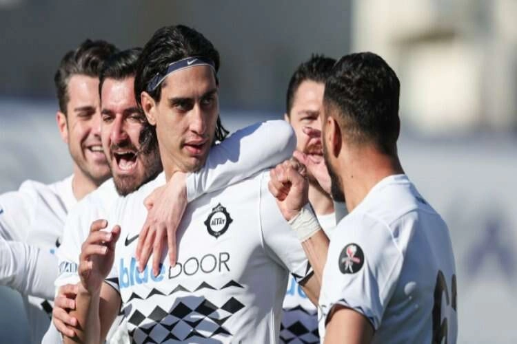 Altay, yarın Sakaryaspor'u misafir ediyor haberinin görseli