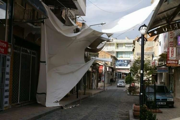 Aydın dikkat... Fırtına geliyor haberinin görseli