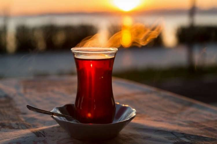 Uzmanlar açıkladı, iftar sonrası çay içenler dikkat! haberinin görseli