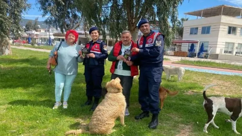 Jandarma ekipleri vatandaşları orman yangınlara karşı bilgilendirdi haberinin görseli