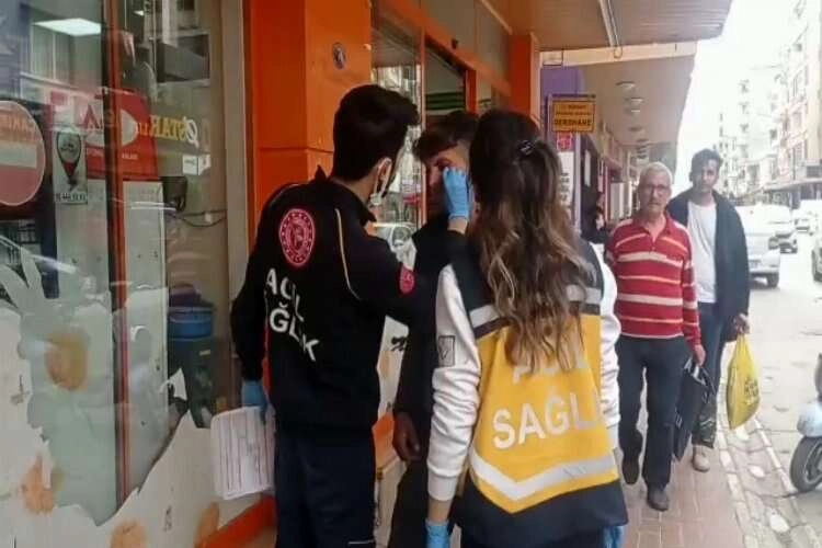Diyarbakır'dan İzmir'e geldi sokak ortasında dövdü haberinin görseli