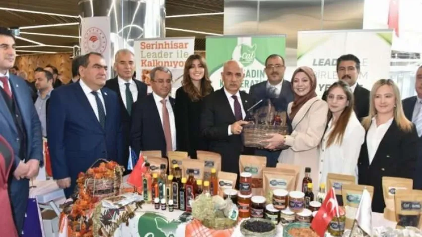 Bakan Kirişci; "Bizler tarımı daha da artırmak için üretimi her zaman destekliyoruz " haberinin görseli