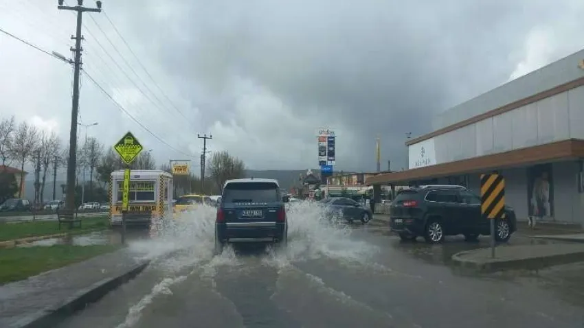 Muğla sağanak yağışa teslim oldu