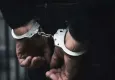 Aranması bulunan şüpheli uyuşturucuyla yakalandı