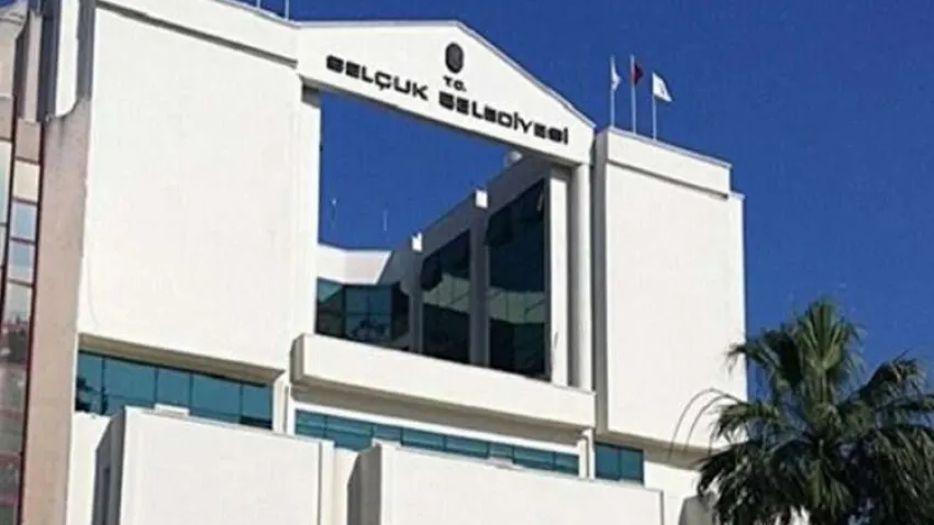 Selçuk Belediyesi hizmet binasına grev kararı asıldı