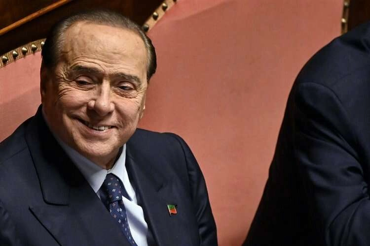 Berlusconi yoğun bakımda haberinin görseli
