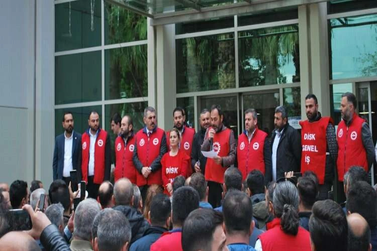 Anlaşma yapılmadı, İZELMAN işçileri iş bıraktı haberinin görseli