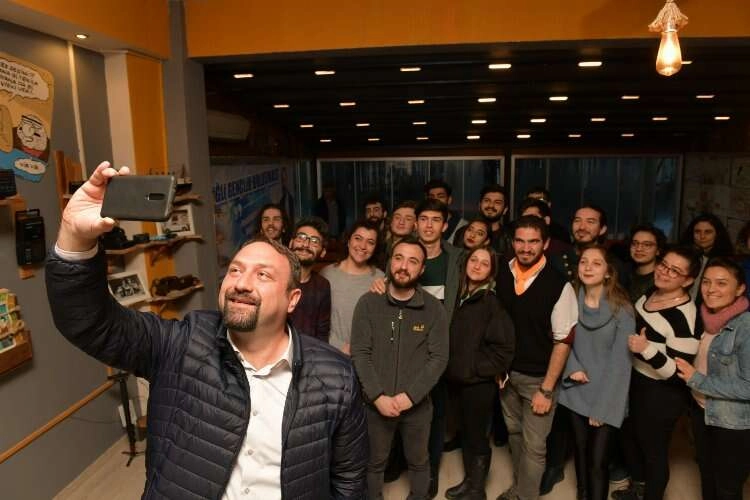Çiğli “Gençlik Çalışmaları Birimini” kuruyor haberinin görseli