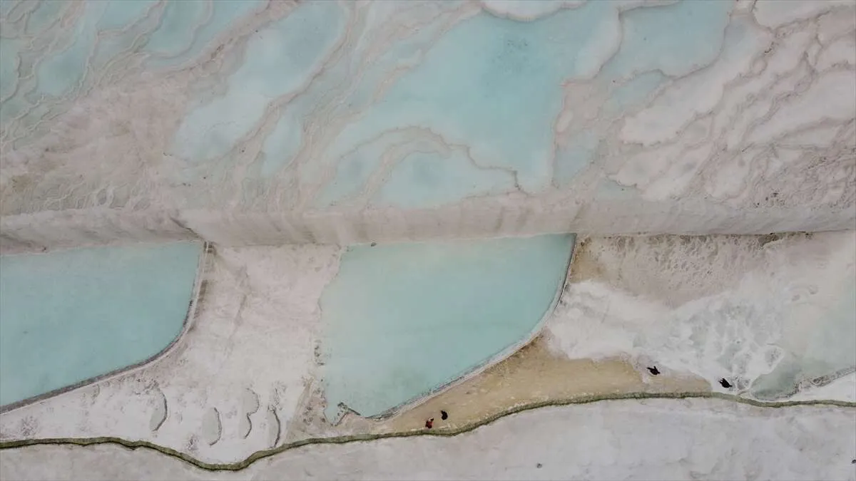 Pamukkale'ye yoğun ilgi... Ziyaretçi sayısı her yıl artıyor - 1710