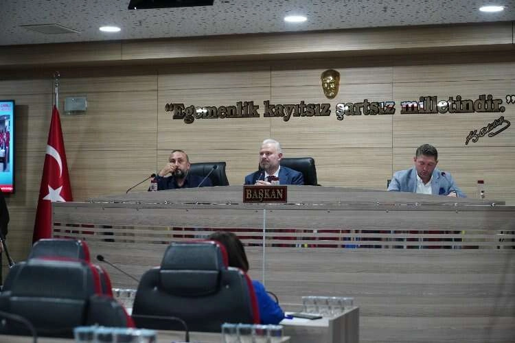 Pehlivan, kredi eleştirilerine net yanıt verdi haberinin görseli
