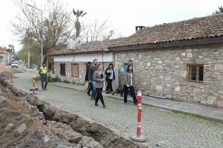 Selçuk'ta mahalleli istedi, belediye yaptı haberinin görseli