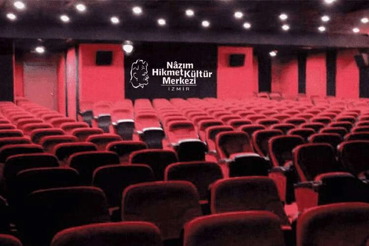 İzmir’de stand-up yağmuru haberinin görseli