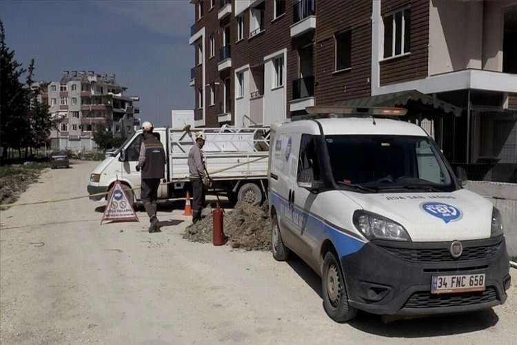 Hatay’da hasarsız ve az hasarlı evlere doğal gaz akışı