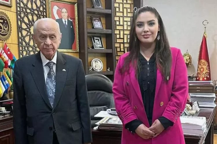 Oyuncu Özlem Balcı, MHP'den aday oldu haberinin görseli
