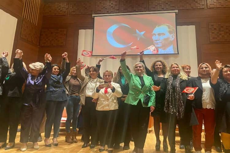 “Cinsiyetçi kimlik sorununun son bulmasını istiyoruz” haberinin görseli