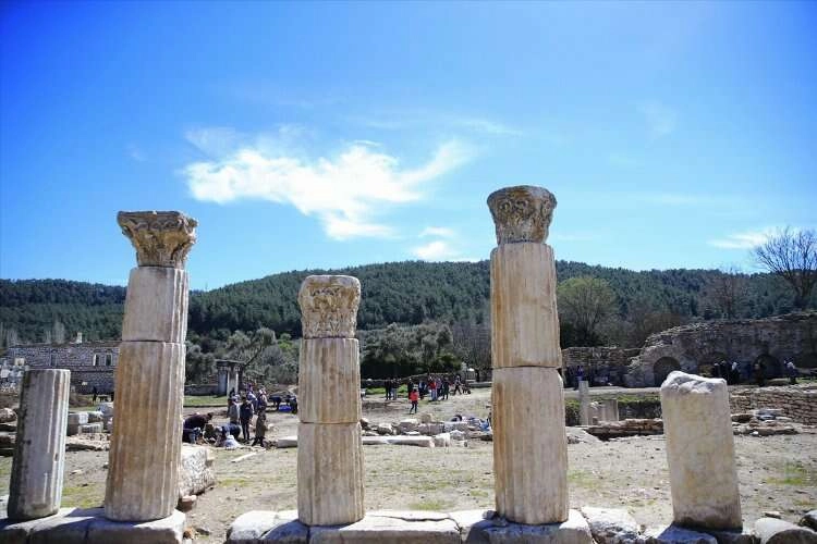 'Gladyatör Kent'teki restorasyon çalışmaları sürüyor haberinin görseli