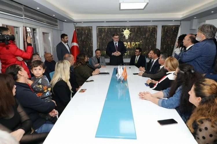 AK Parti İzmir'de seçim heyecanı yaşanıyor haberinin görseli