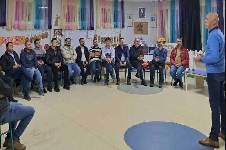 İzmir'de 'Baba Eğitim Destek Programı'na büyük ilgi haberinin görseli