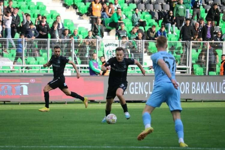 Sakaryaspor Manisa FK’yı mağlup etti haberinin görseli