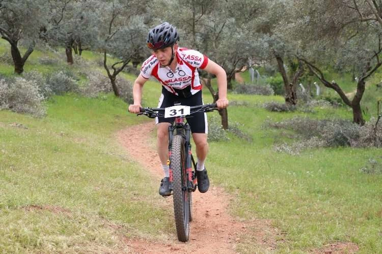 Aydın'da pedallar şampiyonluk için atıldı haberinin görseli