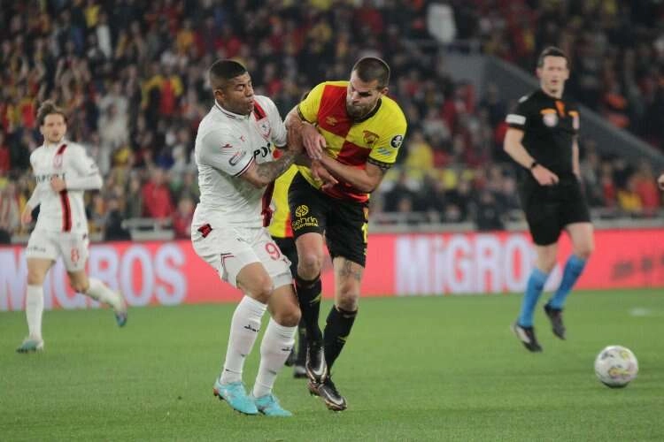 Samsunspor’a İzmir ters geliyor haberinin görseli