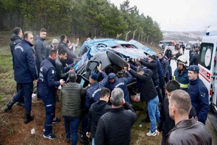 Eskişehir'de korkunç kaza: Çok sayıda yaralı asker var haberinin görseli