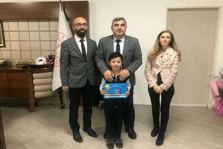 Küçük Hamza, 'Dünya Matematik Şampiyonu' oldu haberinin görseli