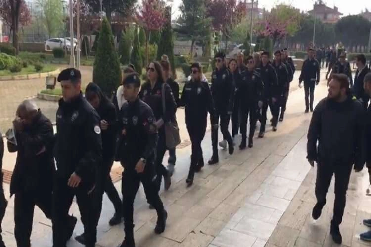 Uyuşturucu tacirlerine şafak baskını haberinin görseli