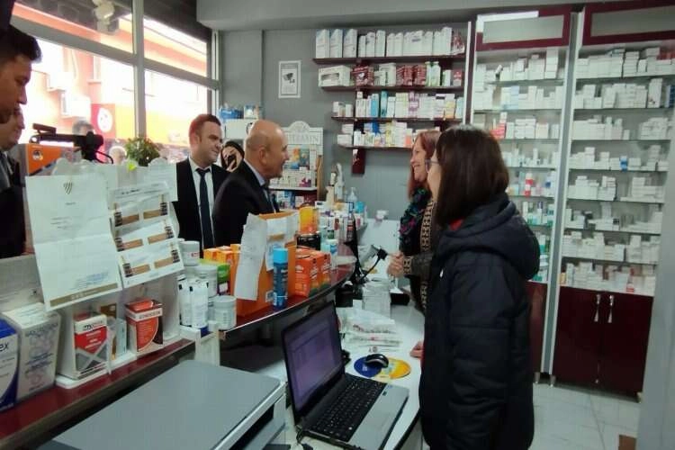 Soyer ile esnaf diyaloğu: Kiraz altına güzel bir imza atacak haberinin görseli