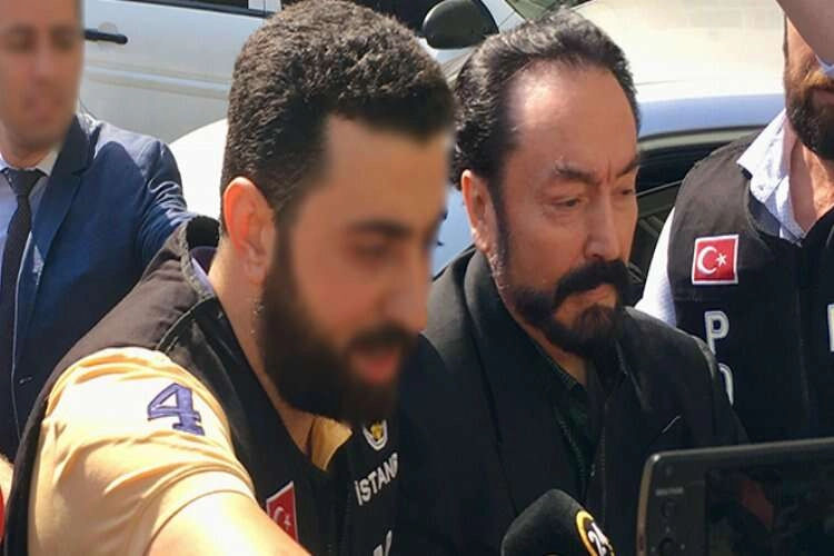 Adnan Oktar'ın cezası onandı: 8 bin 658 yıl hapis haberinin görseli