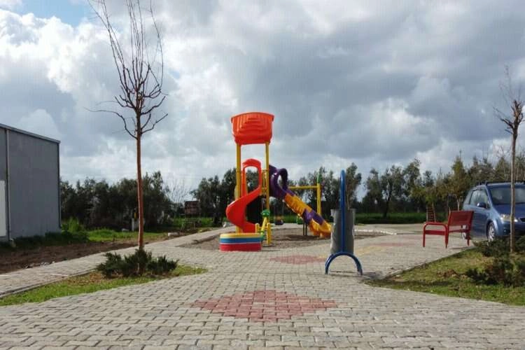 Menderes parklarına bahar dokunuşu haberinin görseli