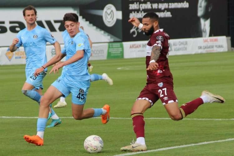 Manisa FK, Bandırmaspor'a mağlup oldu haberinin görseli