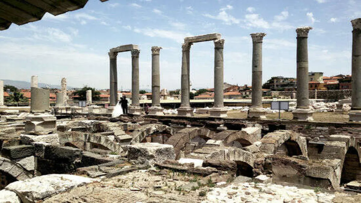 İzmir&#039;de görülmesi gereken yerler, İzmir&#039;in popüler mekanları