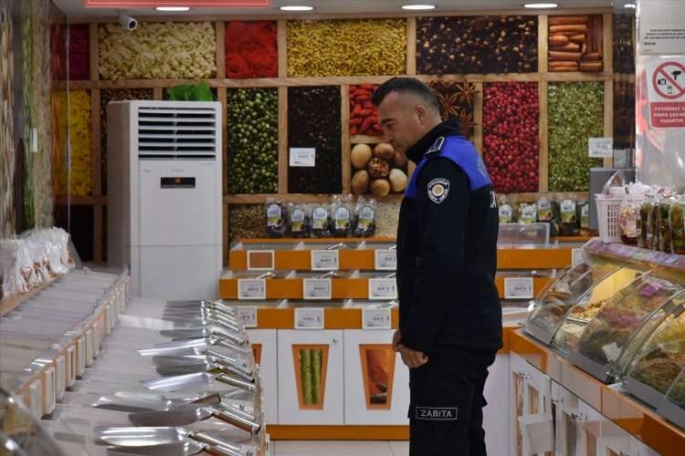 Afyonkarahisar'da bayram denetimleri başladı haberinin görseli