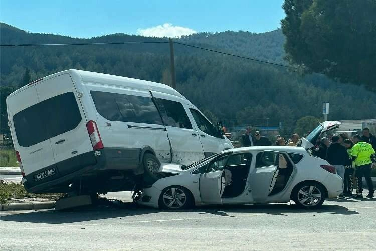 CHP’li başkan kaza yaptı! haberinin görseli