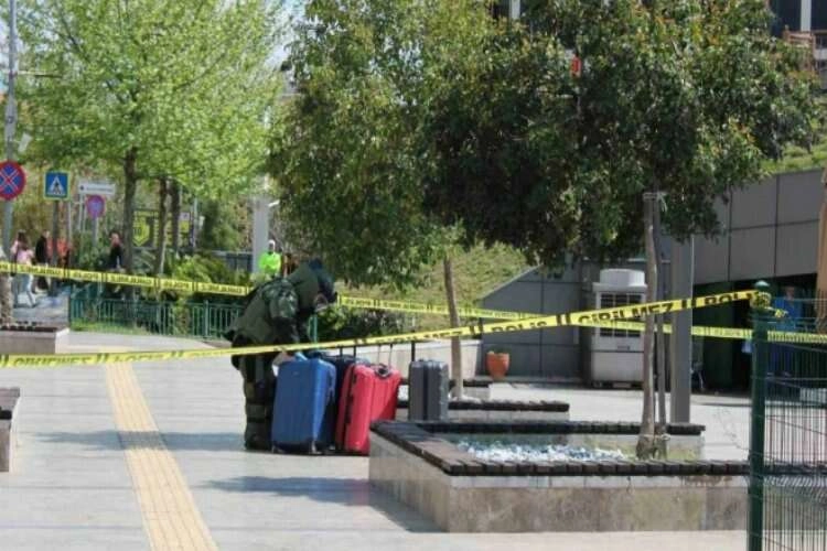 Aydın'da paniğe yol açan valizlerden bakın ne çıktı haberinin görseli