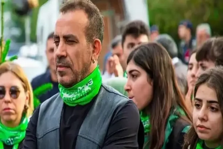 Haluk Levent, kendisine verilen ödülü reddetti haberinin görseli